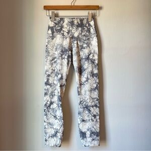 lululemon Wunder Under High-Rise Tight 25” *Shibori White Grey Size 4 *Hemmed